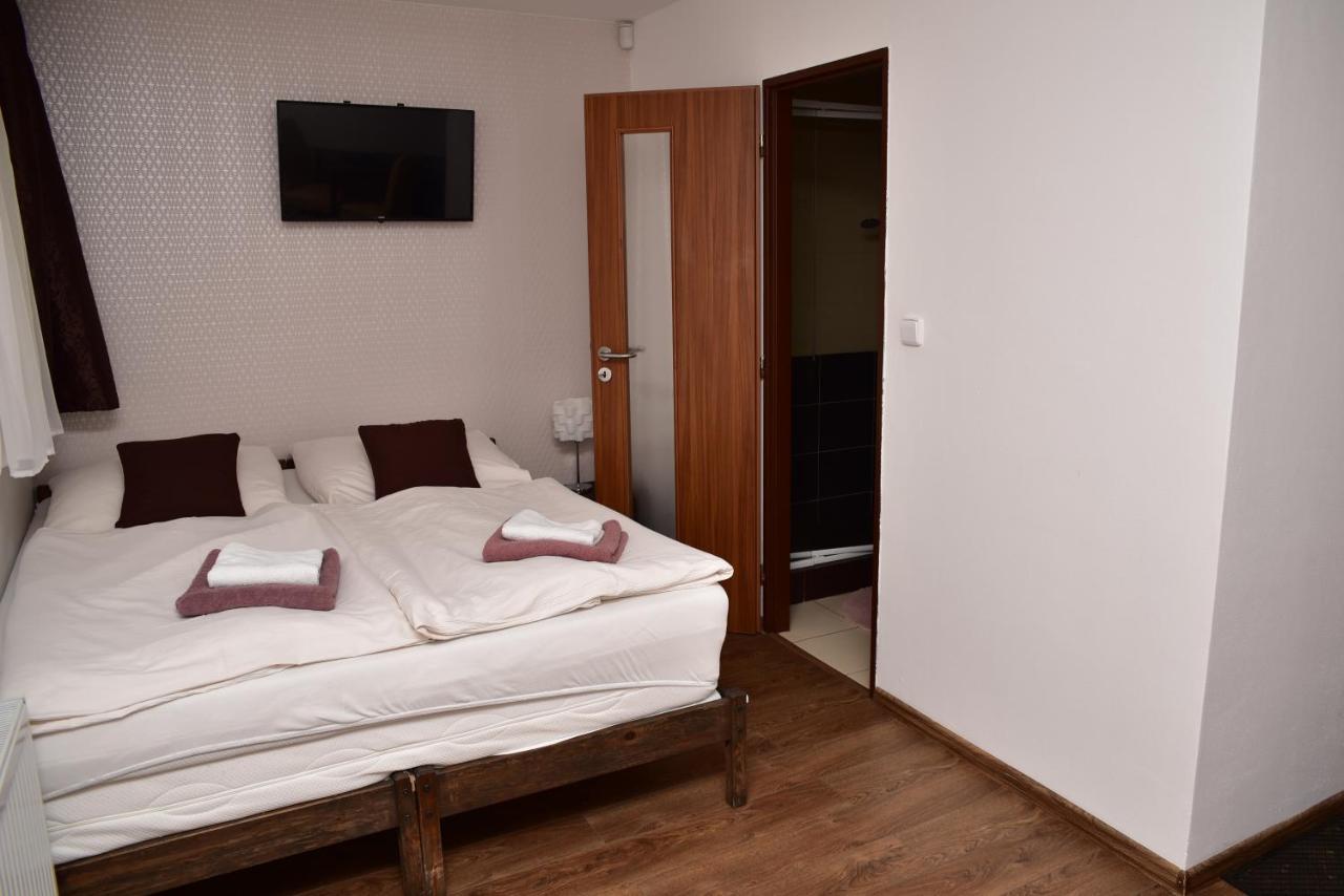Pension U Krbu Mikulov v Krusnych Horach Exterior foto